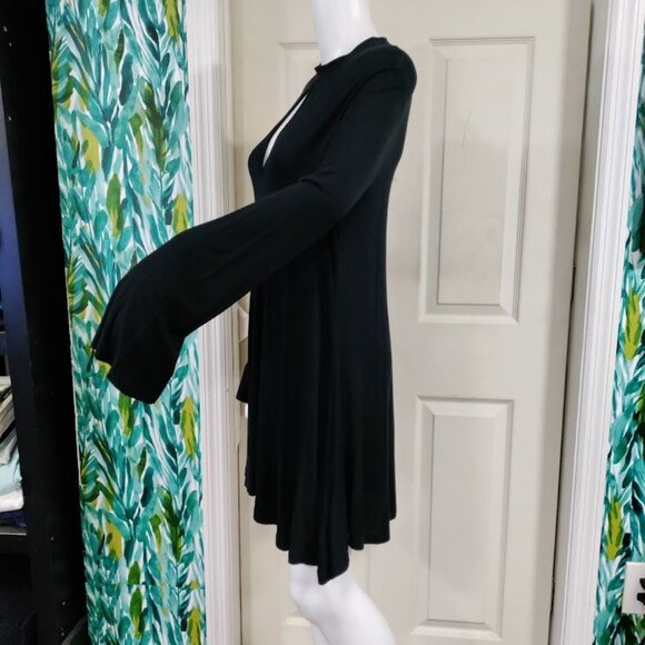 Gypsy Warrior Long Sleeve Keyhole Mock Neck Mini Dress Black Women's Size M - Picture 4 of 10